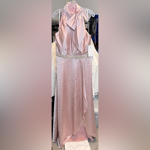 Mac Duggal 49578 Pleated Halter Neckline Evening Gown - Picture 2 of 14